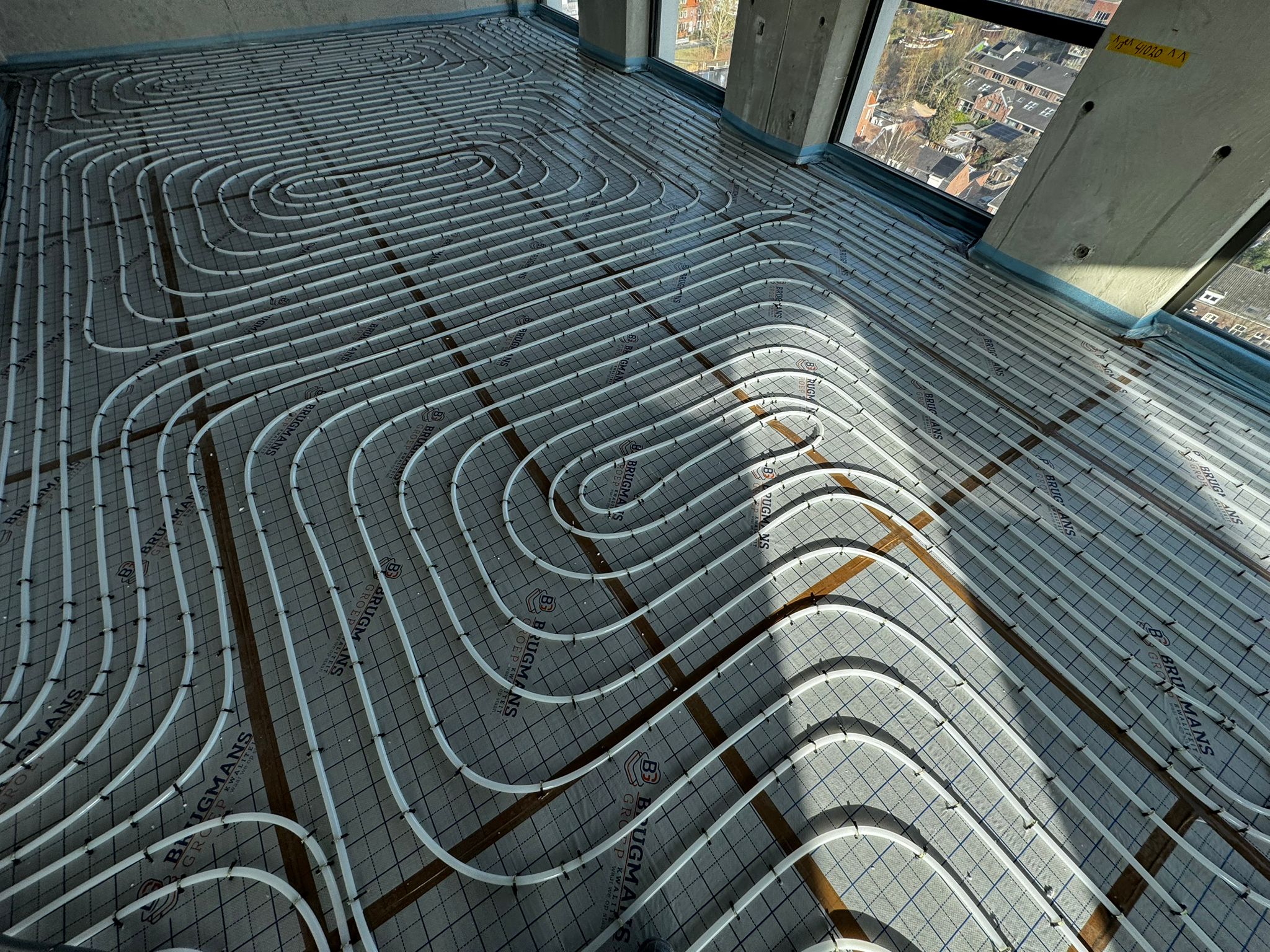 Nieuwbouw appartement gemonteerd op tackerplaten